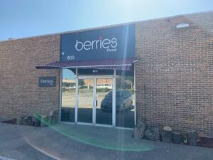 berries floral richardson 1634