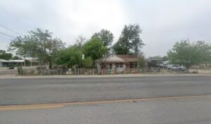 marias flower patio shop del rio 1399